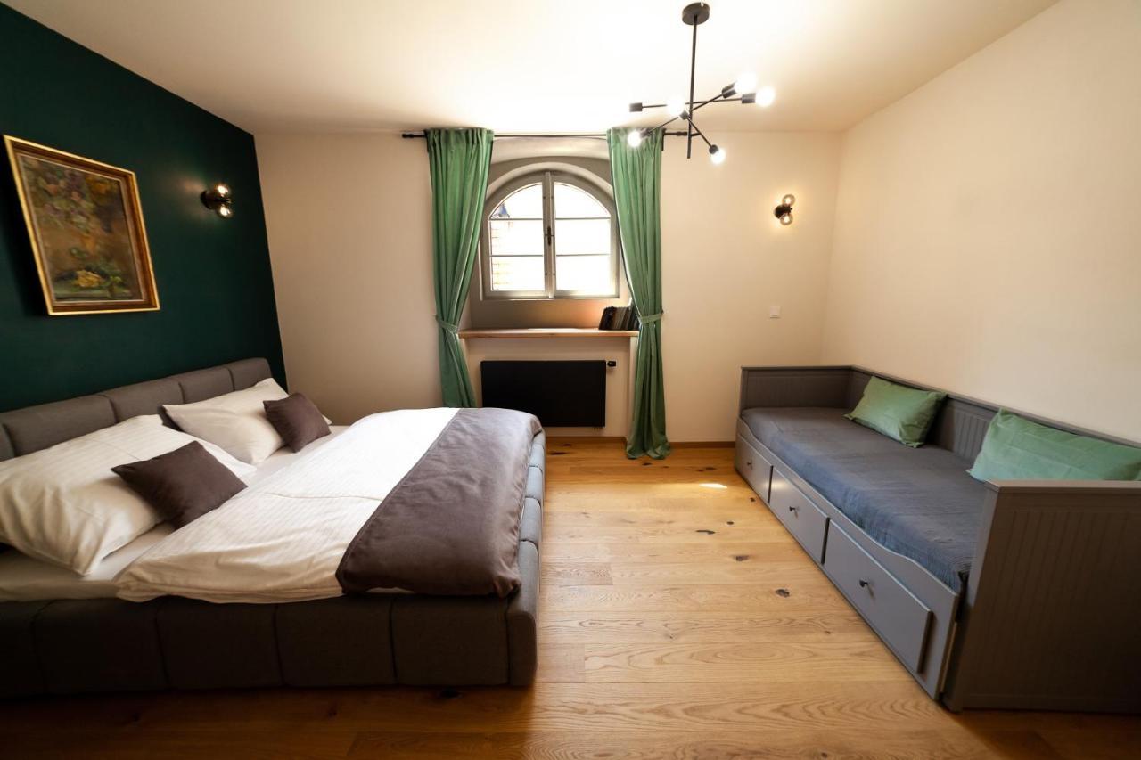 Apartmany Dacicky 1 Кутна-Гора Экстерьер фото