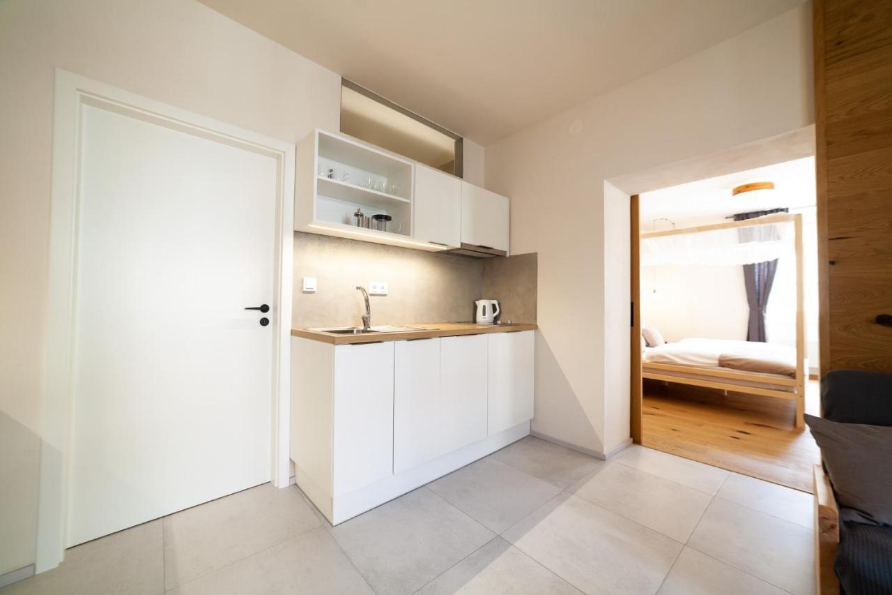 Apartmany Dacicky 1 Кутна-Гора Экстерьер фото